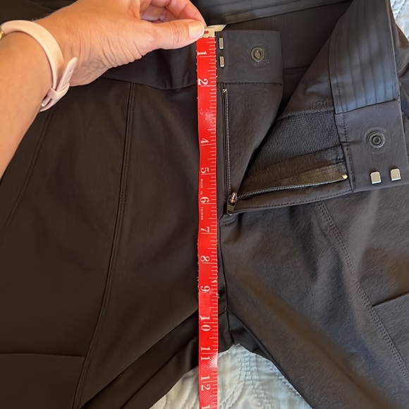 Black Athleta Wander Stash skinny pants in size 4 tall - Picture 5 of 10